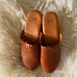 Beek by Two Birds Woven Leather Tan Clogs